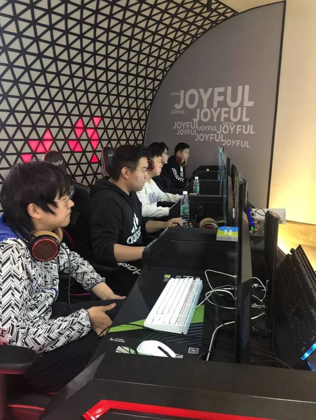 黄海青港增 黄海青港增