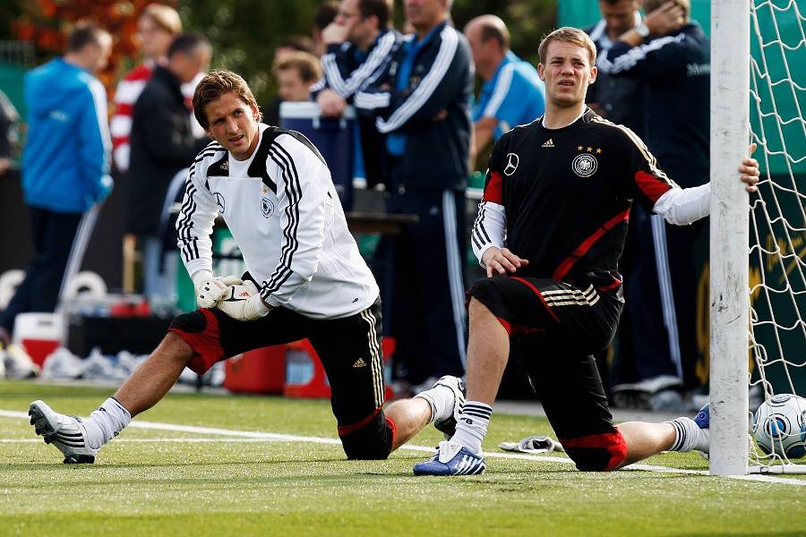 球界持续发 球界持续发