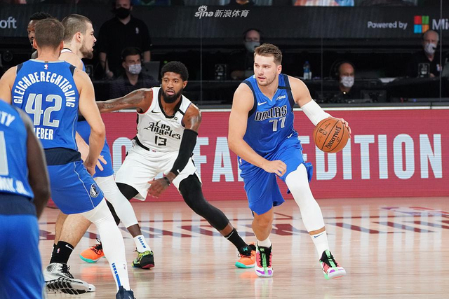 会谈引发中 会谈引发中