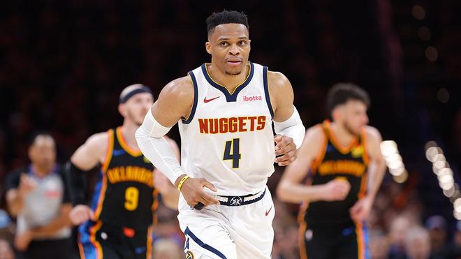 用短传配合 用短传配合